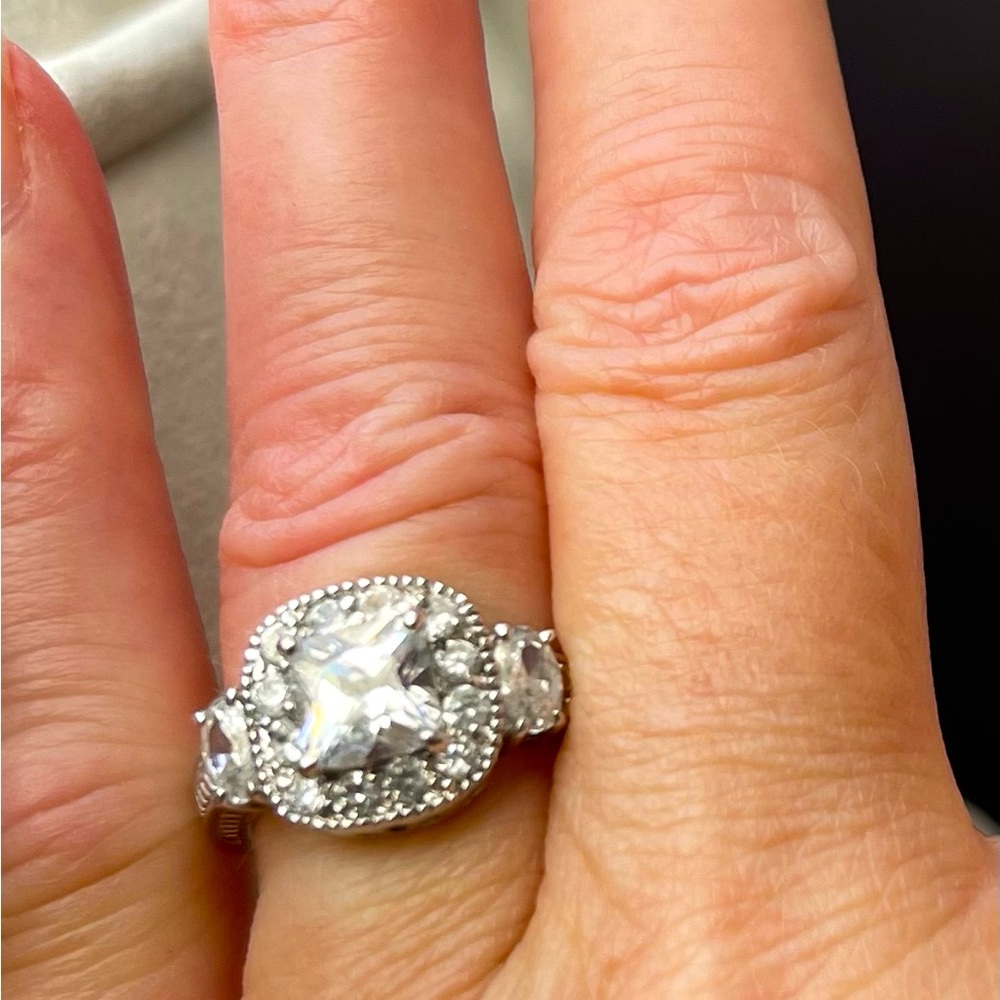 Berricle Cubic Zirconium Diamond Ring